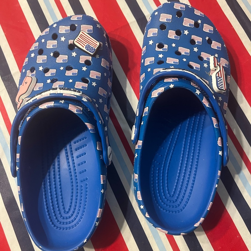 Vineyard Vines Blue and Red crocs